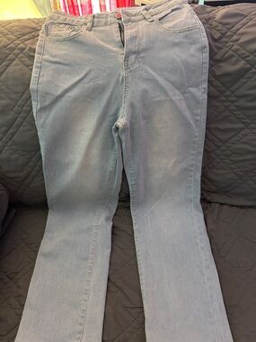 Women’s Light Blue Jeans - Classic Fit